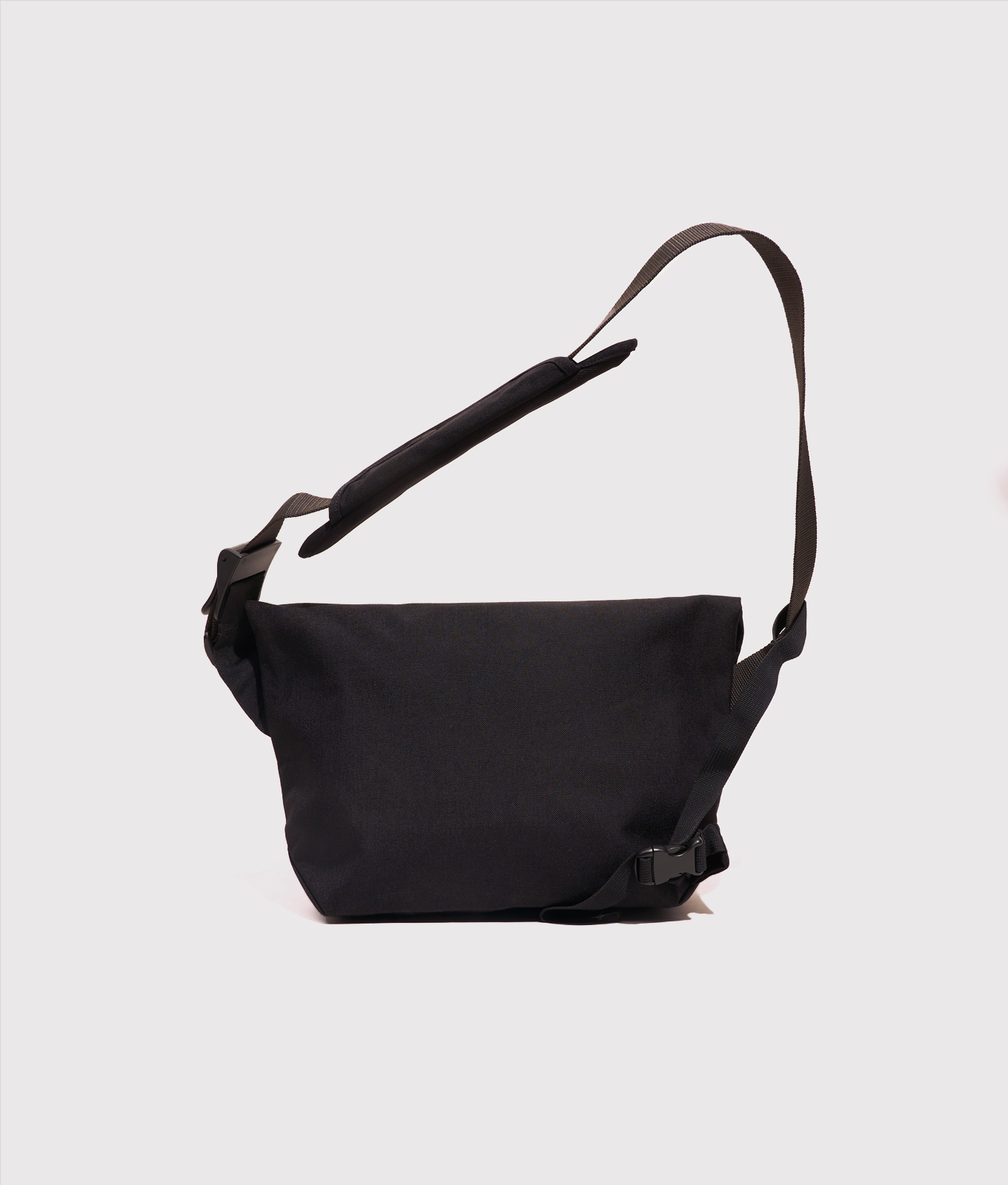 | Colour: Black
