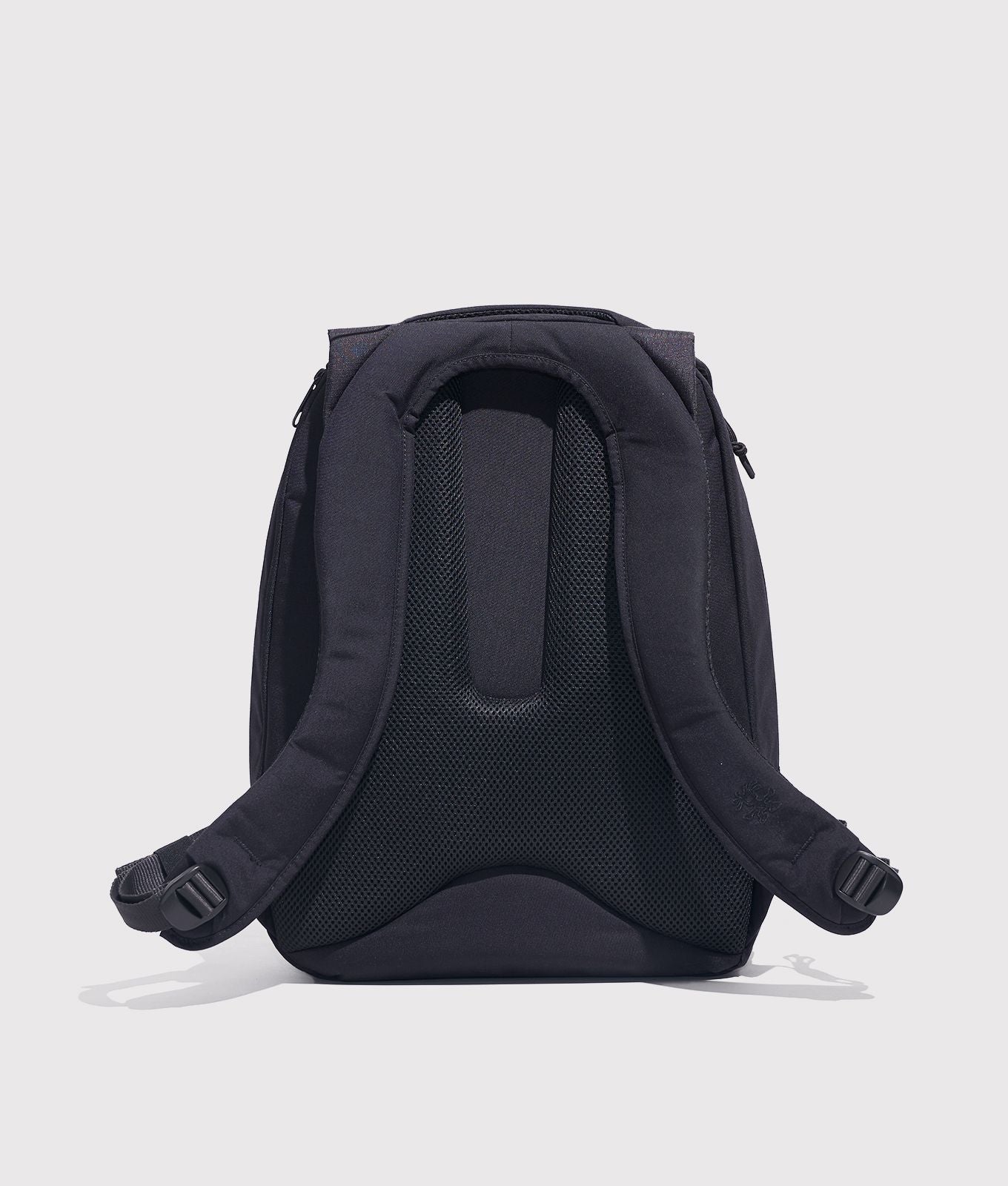 | Colour: Black